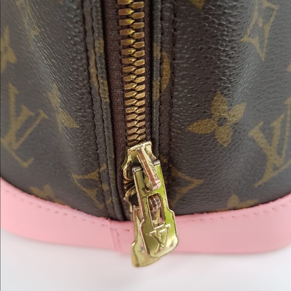 ‼️SOLD ‼️‼️🌹🌷Authentic Louis Vuitton Alma🌷🌹 - Picture 10 of 16